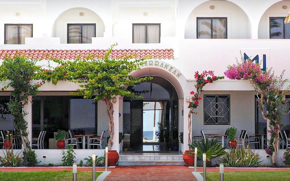 Mediterranean Hotel Karpathos Exteriör bild